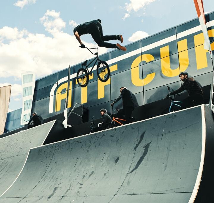 signage vinyl on skate ramp